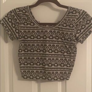 crew neck crop top ッ